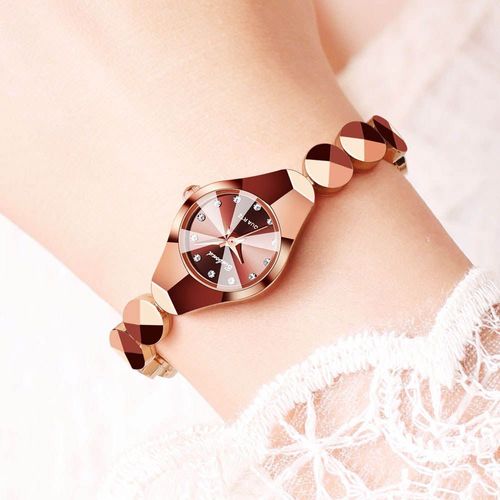 Womens Waterproof Versatile Quartz Watch with Elegant Bracelet Design, Chic Ins Style High-End Lightweight Ice Out Watch