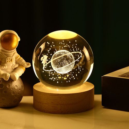 LED SPHERE – NIGHT LIGHT FOR A COSMIC ATMOSPHERE