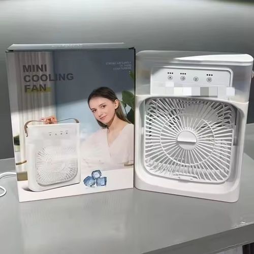 5 Hole Mist Humidifying USB Mini Fan with Lighting