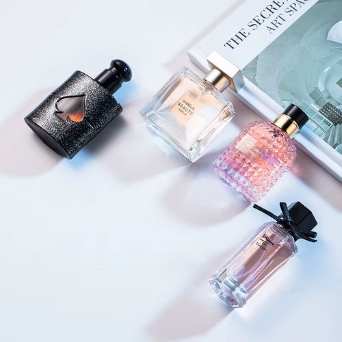 Perfume set of 4 pieces
