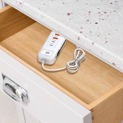 ⚡ Fast Charging Power Strip   4-Port Smart Hub