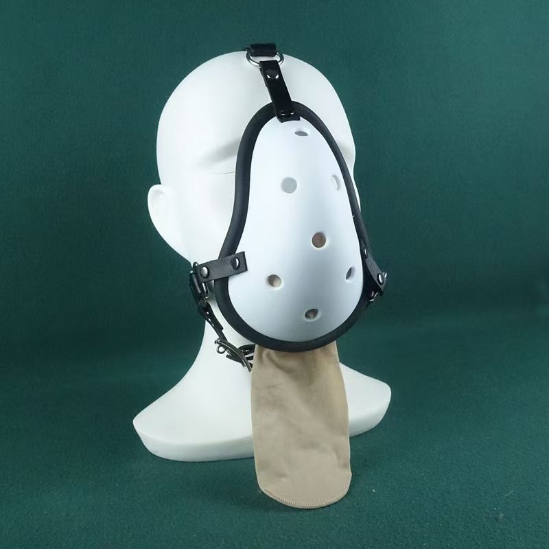 أدوات تدريب الكلاب على العبودية، حمالة صدر مساعدة لتدريب العبد الذكر، ملابس داخلية وجوارب، أدوات شم، ألعاب بديلة