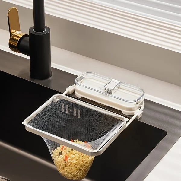 Suction Cup Kitchen Sink Strainer (with 100 Bags)