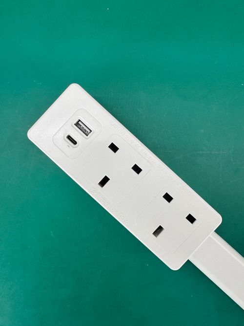 Retractable and rotatable Electrical Outlet Extender Power Socket Expander