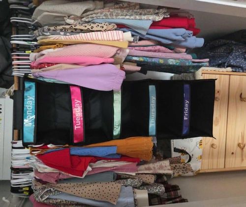 Monday–Friday Hanging Clothes Organizer (Kids’ Weekly Outfit Planner) 👕📅✨
