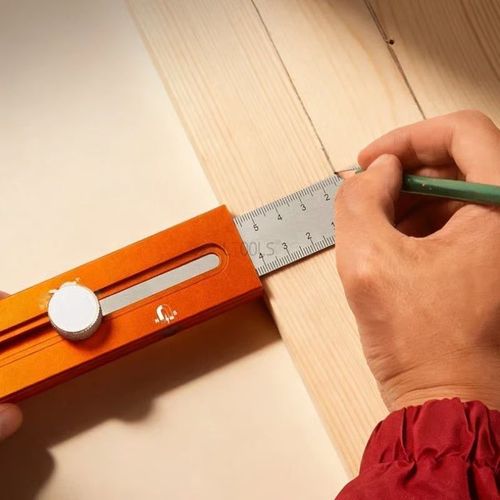 marking level ruler