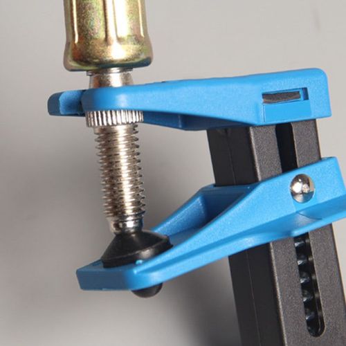 Auto Brake Fluid Line Plug