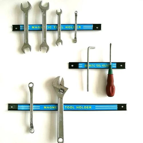 Strong magnetic tool holder