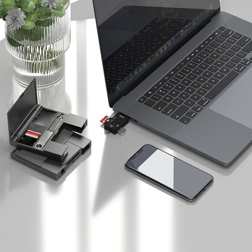 7-in-1 Multifunctional Card Reader
