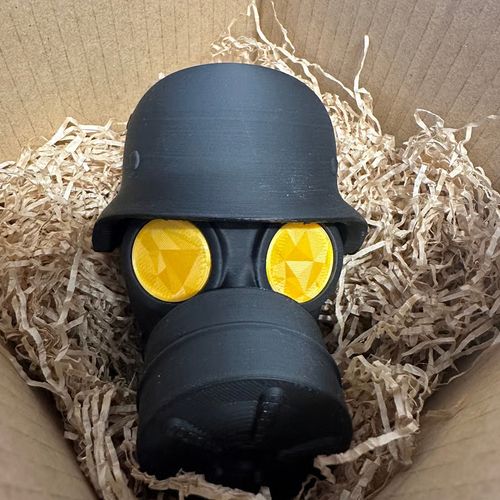 Cover cap for trailer coupling