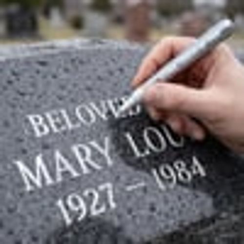 🐦Golden Tombstone Marker Pen for Restoring Faded Grave Inscriptions - Gold / 1 Pack