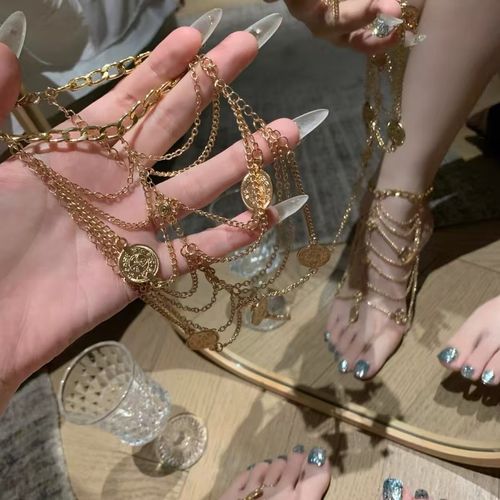 A stunning anklet—stylish, sexy, and utterly captivating.