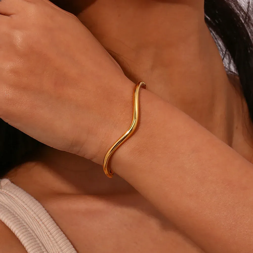 BLESSIE GOLD BANGLE
