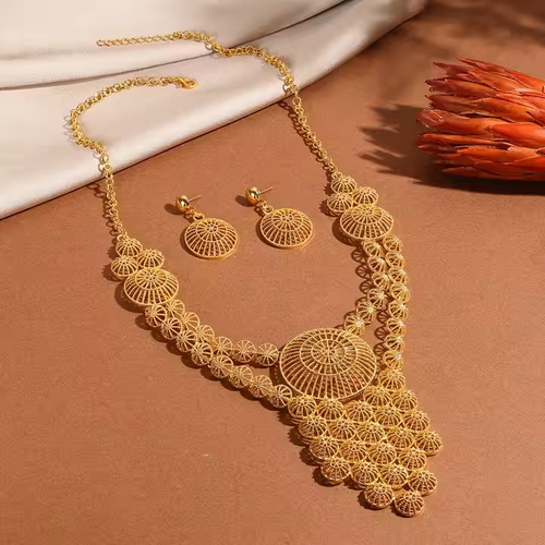 Fashion jewelry gold alloy hollow flower rhinestone necklace and earrings