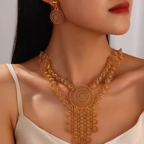 Fashion jewelry gold alloy hollow flower rhinestone necklace and earrings