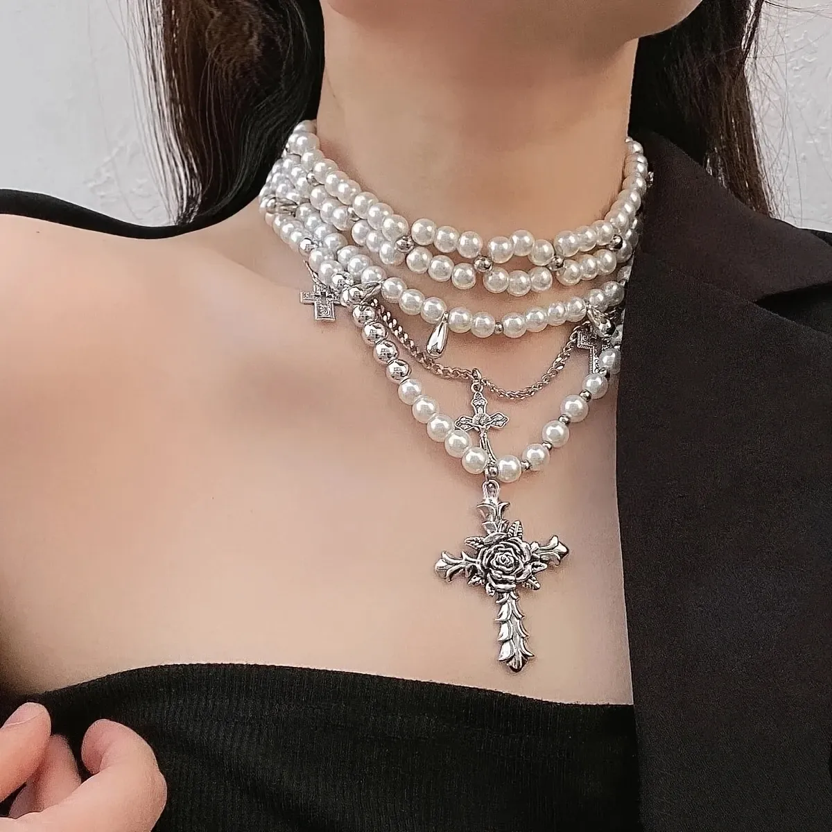 Niche Design Multi-layer Pearl Cross Pendant Necklace Women's Personality Versatile Clavicle Chain Fashion High-end Necklace