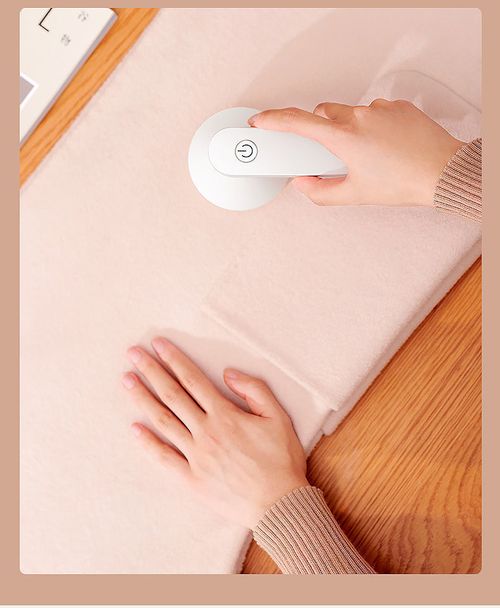 Hair ball trimmer