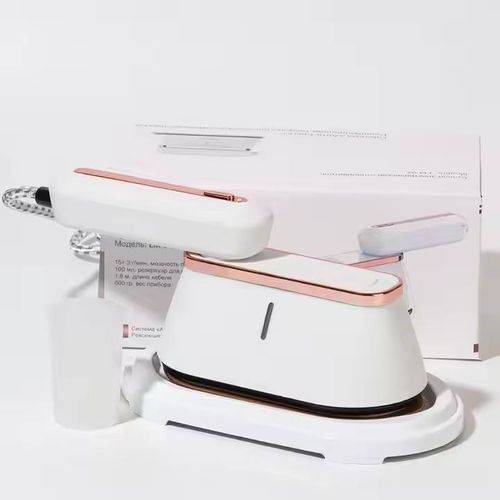 Foldable iron for both dry and wet use