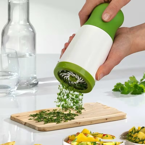 Manual spice grinder and chopper