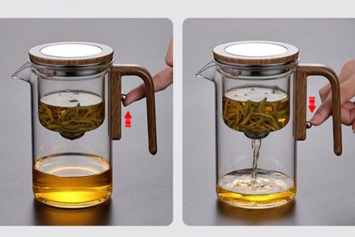 High end wooden handle glass teapot with filter  （A high-end combination tea set with a large pot and four small cups and wooden handles）
