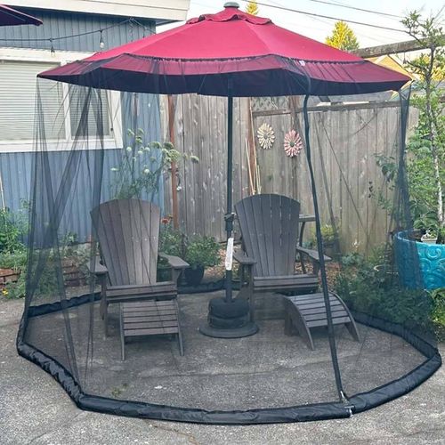 Outdoor anti-mosquito mesh cover with zipper