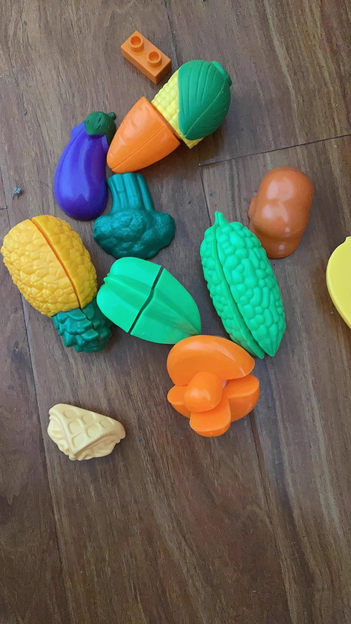 The best gift for children—Cutting Play Food Toy for Kids Kitchen