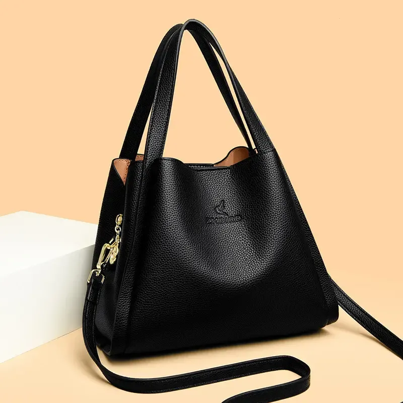 Stylish large capacity tote bag