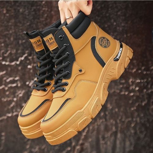 Fashion breathable non-slip faux leather boots