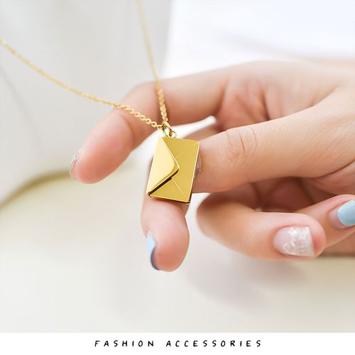 Unik gave - konvolutt halskjede