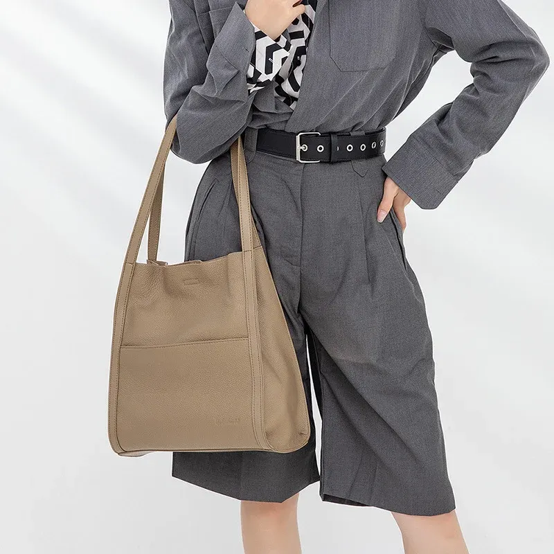 🔥Last Day Promotion 49% OFF⏰Solid color simple genuine leather shoulder bag🔥