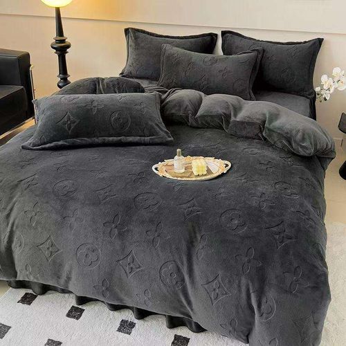 Black Warm-Toned Jacquard Taffeta Milk Velvet 3-Piece Set