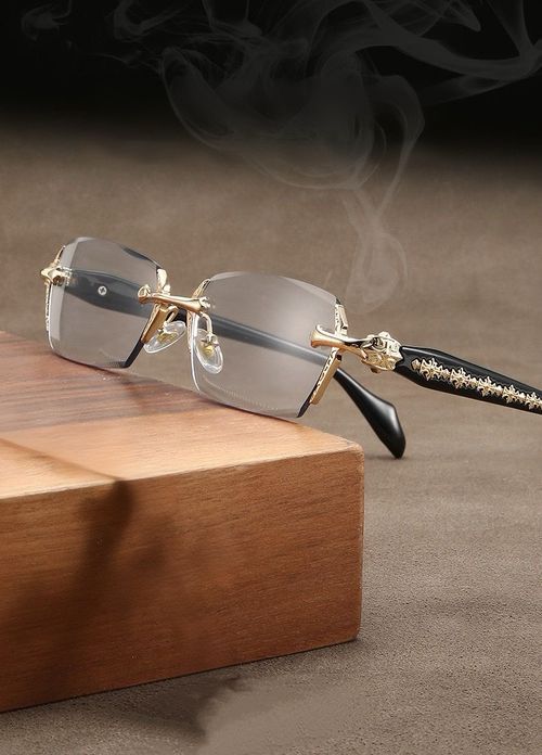 Retro-style cross-pattern gold-rimmed glasses