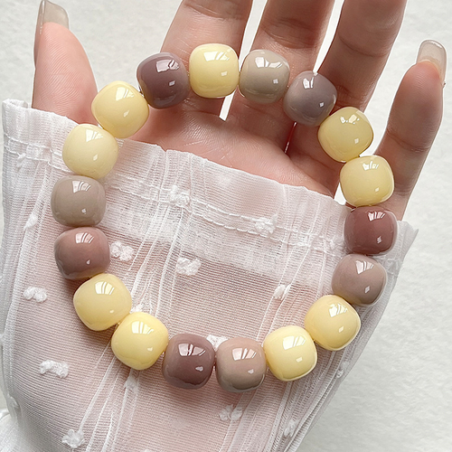 Ghana's Stylish Bodhi Seed Bracelets - Unisex Handmade Beads for Students & Fashion Lovers