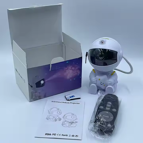 Astronaut-style starry sky projector lamp