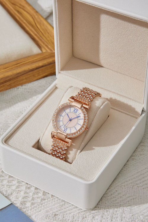2025 New Light Luxury Gypsophila Diamond Personality Daily Fashion Ladies Bracelet Watch