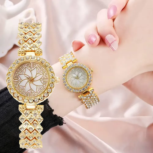 The new fashion shiny full rhinestone luxury ice crystal ladies quartz diamond bracelet watch with bracelet set