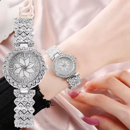 The new fashion shiny full rhinestone luxury ice crystal ladies quartz diamond bracelet watch with bracelet set