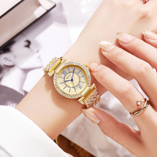 2025 New Light Luxury Gypsophila Diamond Personality Daily Fashion Ladies Bracelet Watch