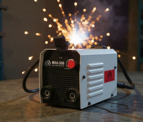 Máquina de Soldadura Manual por Arco Metálico Pequena