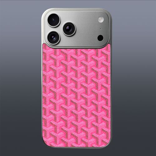 Houndstooth MagSafe iPhone Case | Old Money Aesthetic for iPhone 15–17 Series