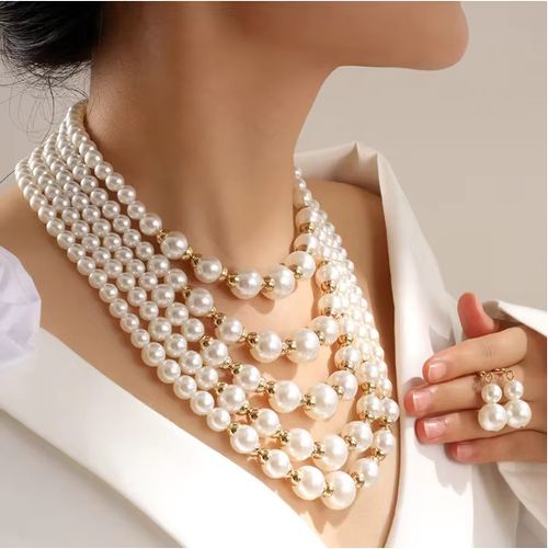 Pearl necklace