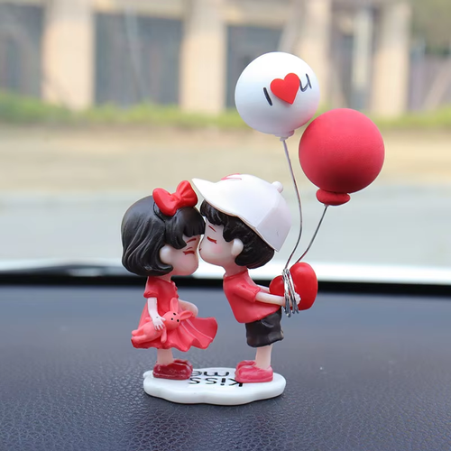 Car supplies, interior decoration items, cute kissing couple dolls, electric vehicle ornaments