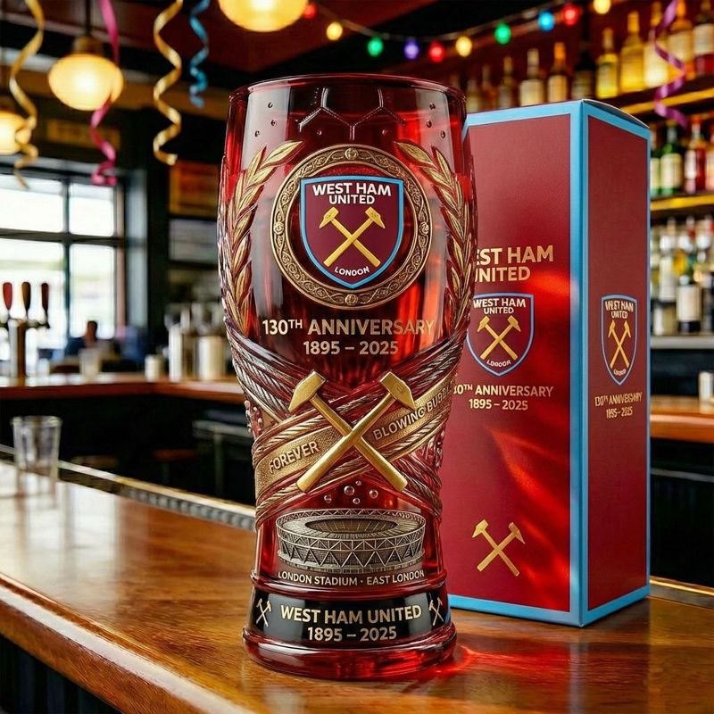 Glas zum 130-jährigen Jubiläum von West Ham United