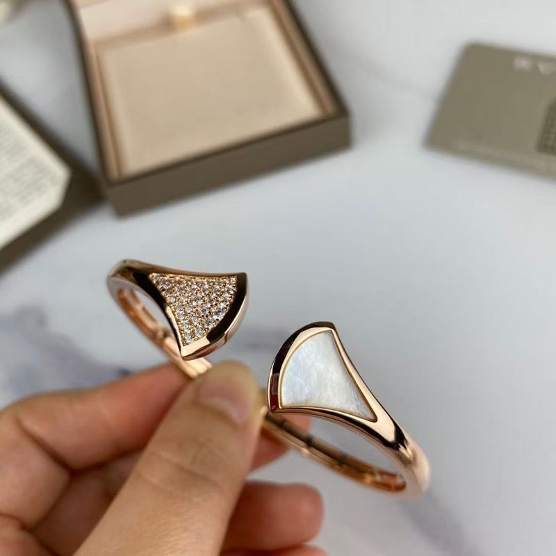 🎉🎉Rose Gold Open Bangle Bracelet Natural White Mother of Pearl Pave Crystal Fan Shape Luxury Women Jewelry Gift Box