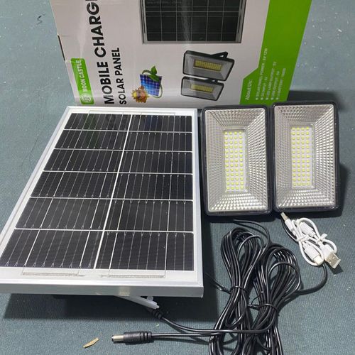 Factory Supply 2000 Lumen 2 in 1 20W 50W 100W USB Rechargeable Power Bank Portable LED Solar Flood Light