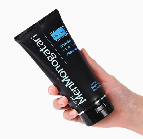 Monogatari water-based lubricant 200ml, suitable for both men and women, professionally enhances your pleasurable experience.