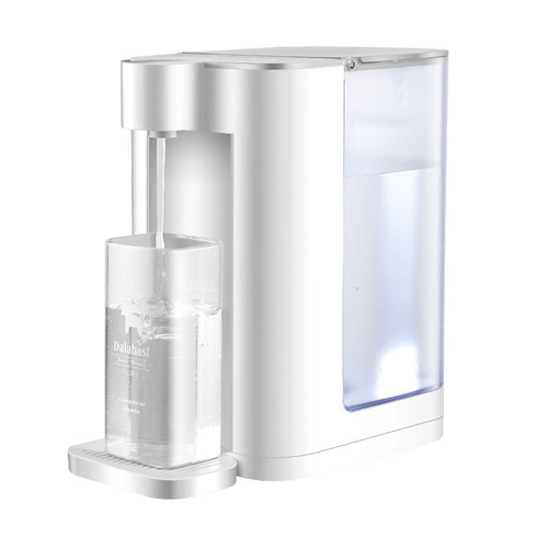 The two-in-one tea-making and drinking machine can automatically produce tea water.
