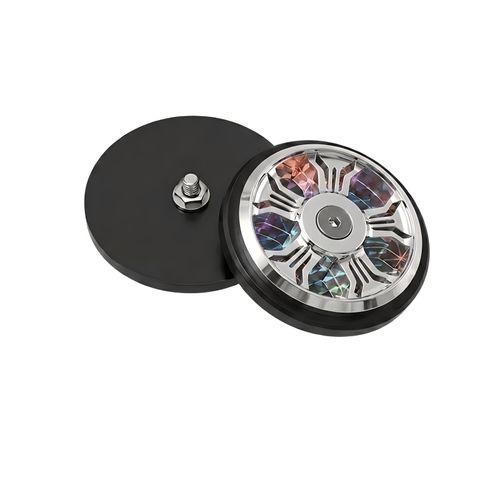 Wheel hub reflectors