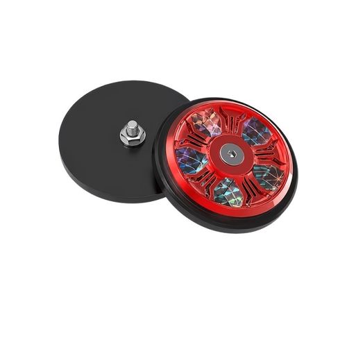 Wheel hub reflectors
