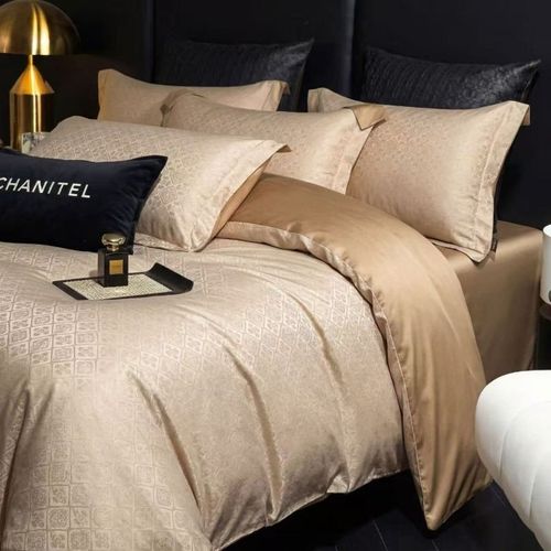 Four-piece bed linen set